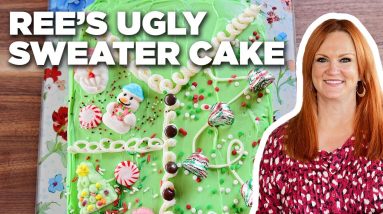 Ree Drummond's Ugly Sweater Cake | The Pioneer Woman | Food Network