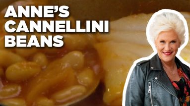 Anne Burrell's Tuscan Cannellini Beans | Secrets of a Restaurant Chef | Food Network