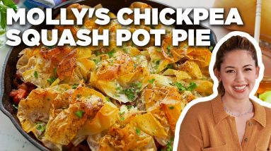 Molly Yeh's Chickpea Squash Pot Pie | Girl Meets Farm | Food Network