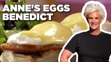 Anne Burrell's Eggs Benedict with Poached Eggs | Secrets of a Restaurant Chef | Food Network